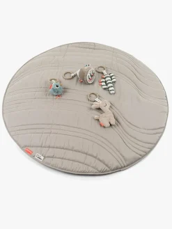 Done By Deer Lalee Aktivitetscenter, Sand