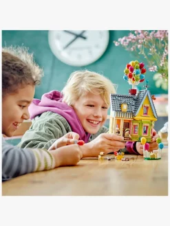 LEGO Disney Classic 43217 Huset fra "Op"