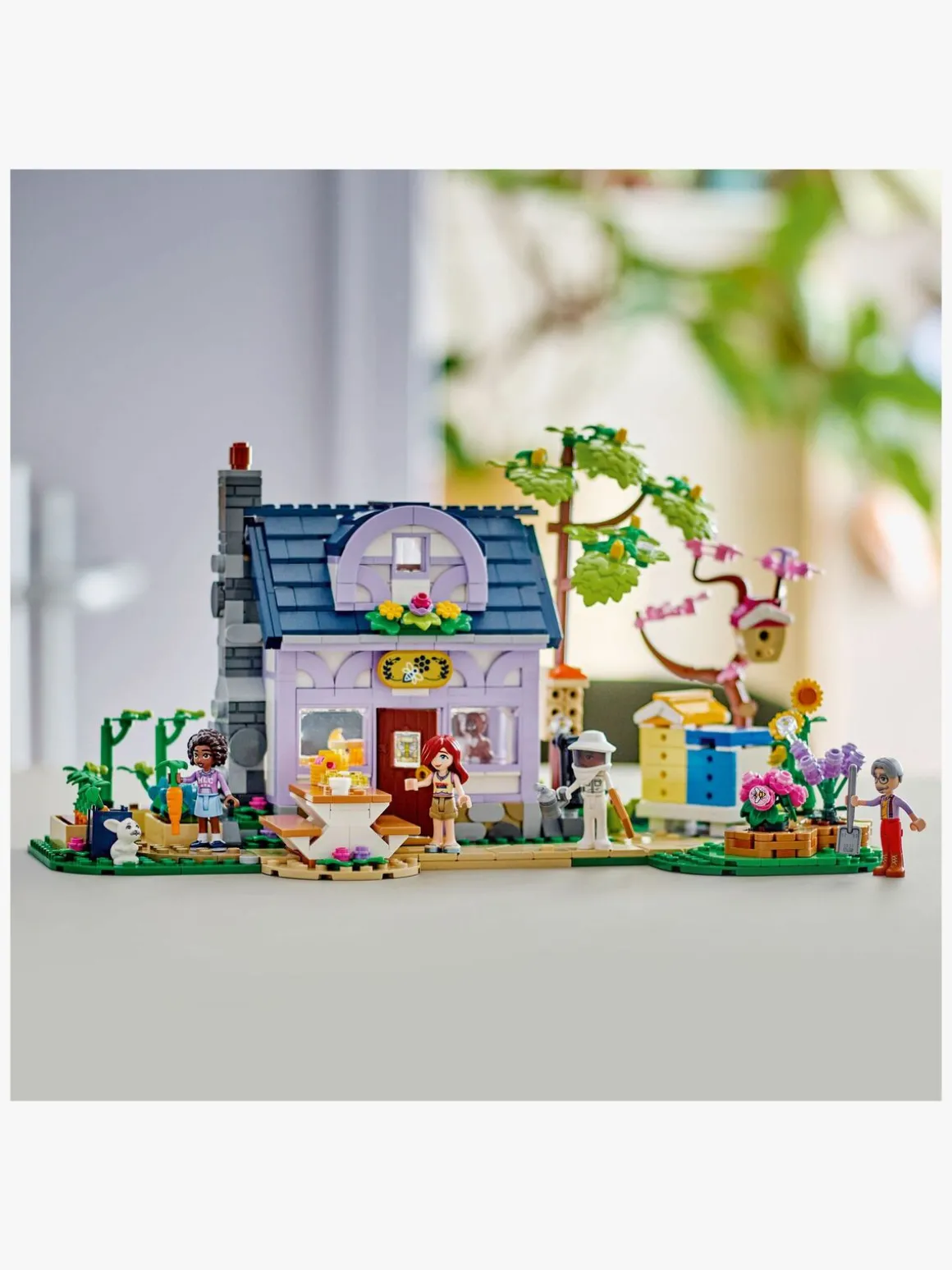 LEGO Friends 42669 Biavlerhus og blomsterhave