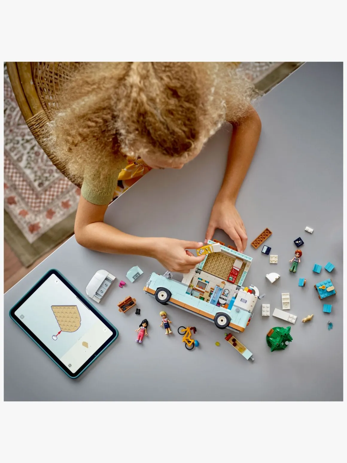 LEGO Friends 42663 Venskabs-autocamper på eventyr