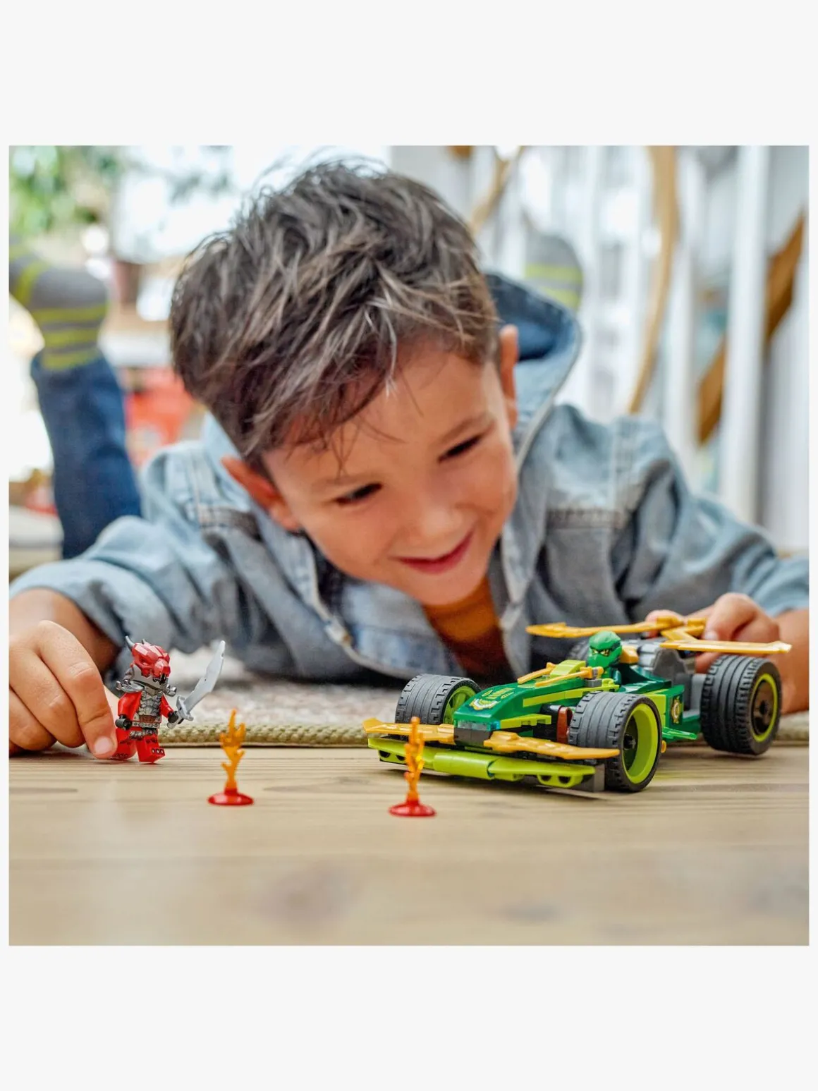 LEGO Ninjago 71828 Lloyds pull-back-racerbil