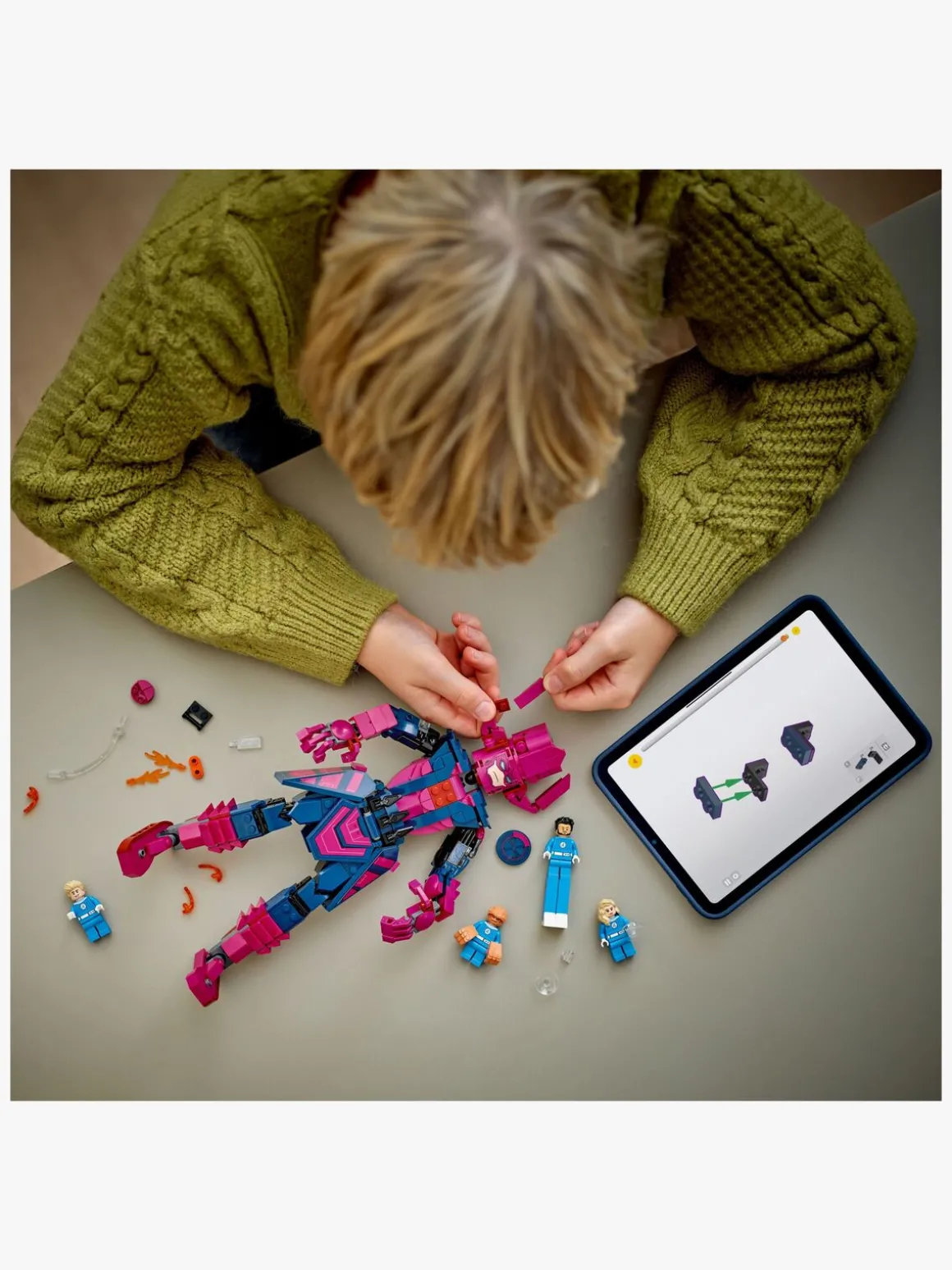 LEGO Super Heroes 76316 Fantastic Four mod Galactus-byggefigur