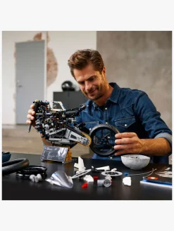 LEGO Technic 42130 BMW M 1000 RR