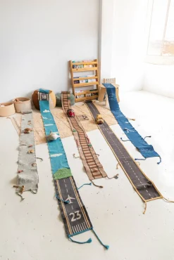 Lorena Canals Ride & Roll Flyvemaskine + Bane