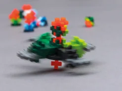 Plus-Plus Spinning Top Challenge